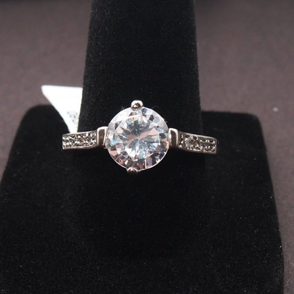 " Must See " Gorgeous 2.5ctw Round Cut Solitaire Solid .925 Sterling Silver - Picture 6 of 6